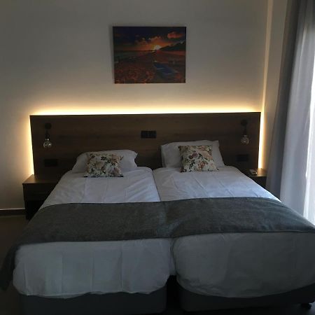 Ellenapa Apts & Studios Ayia Napa Esterno foto